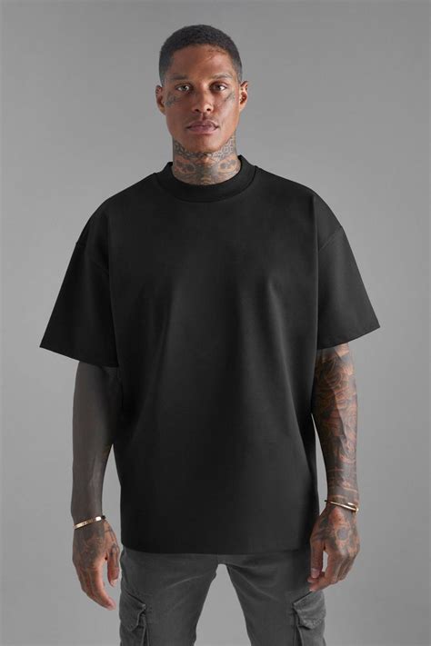 oversized heavyweight t shirt.